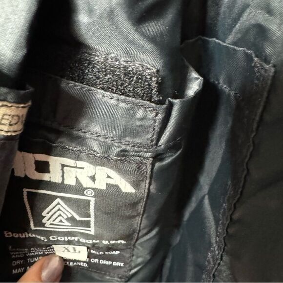 Altra red puffer jacket size XL - Picture 7 of 7